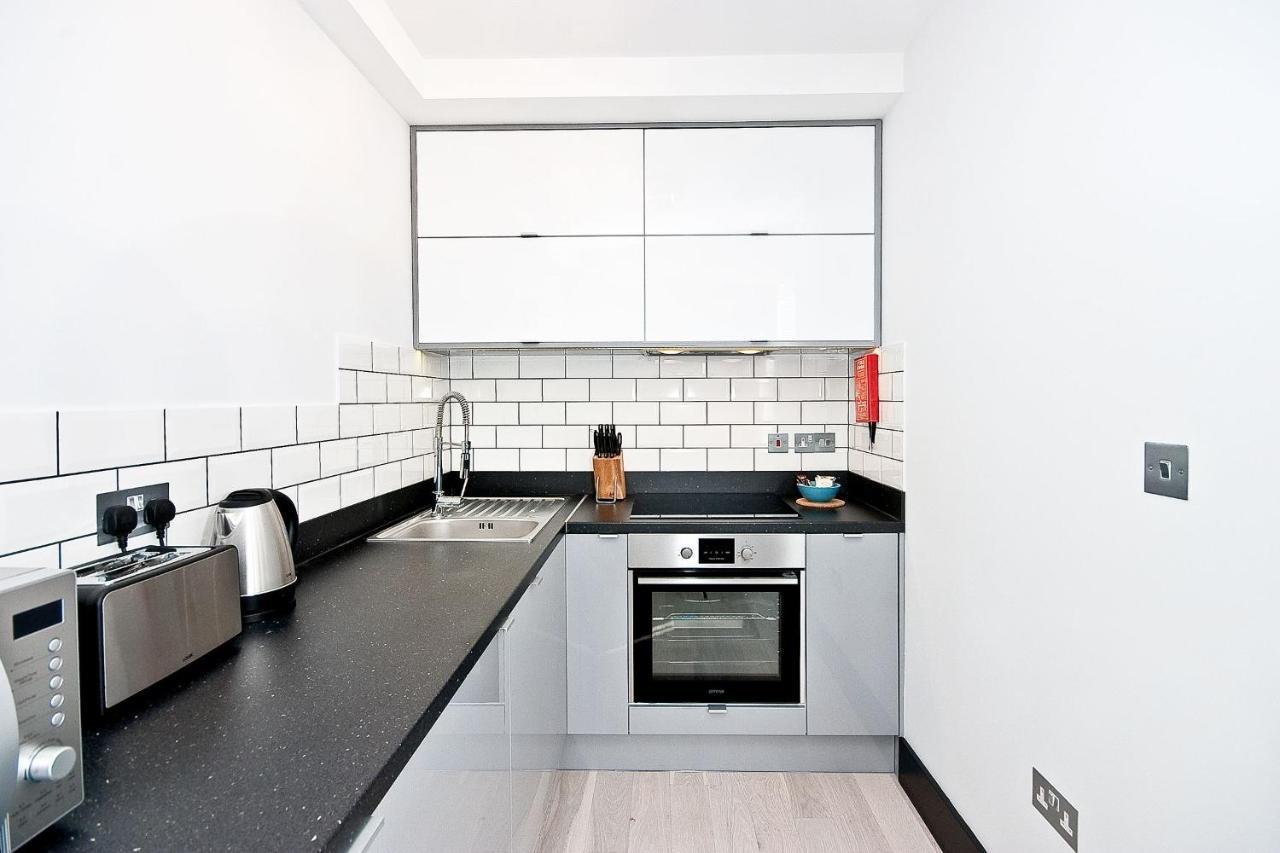 Heinze Flat 402 - One Bedroom Fourth Floor Flat By City Living Londen Buitenkant foto