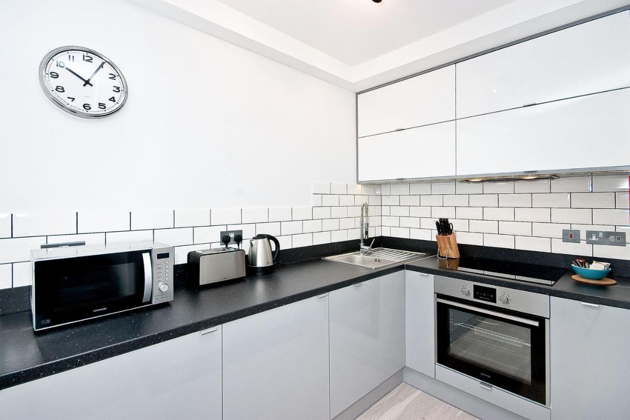Heinze Flat 402 - One Bedroom Fourth Floor Flat By City Living Londen Buitenkant foto